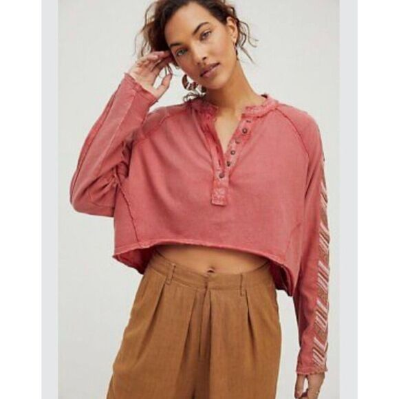 Free People Embroidered Long Sleeve Cropped Henley, Size Medium, Raw Hem Boho - Picture 1 of 11